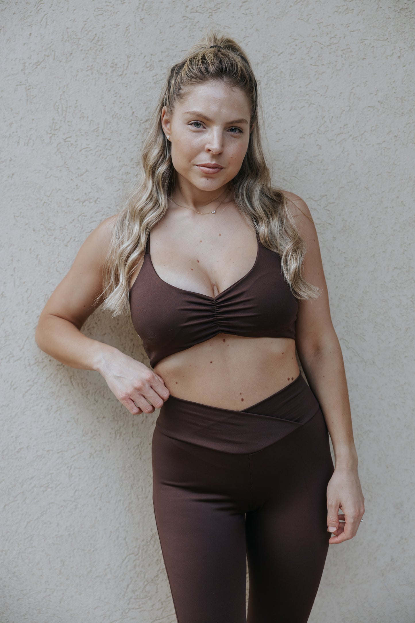 טופ איקסים Blueberry Top - חום